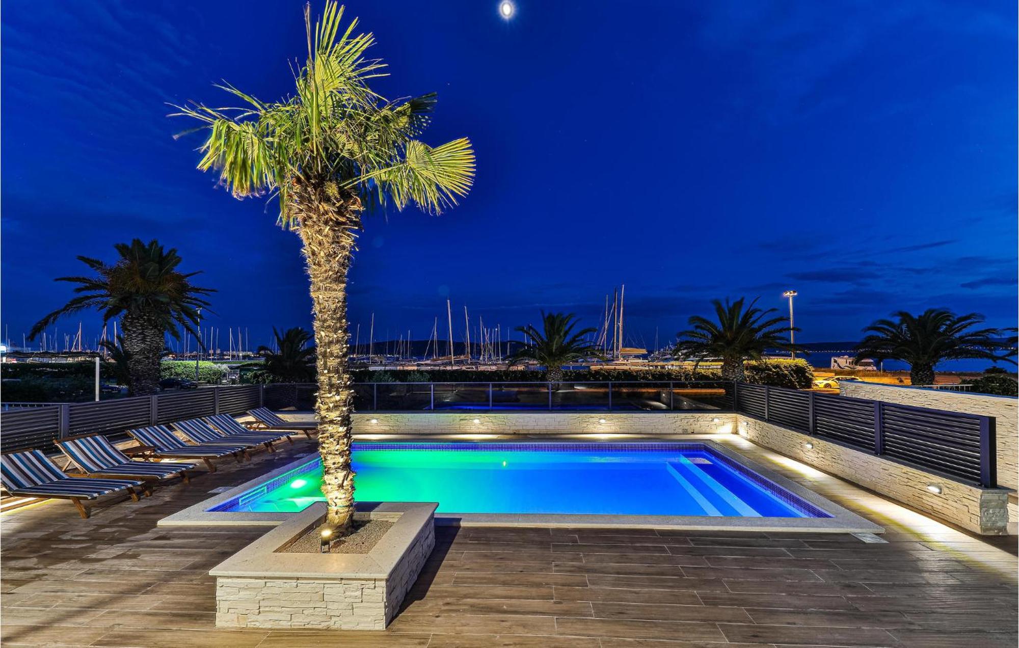 Gorgeous Home In Kastel Gomilica With Wifi Kaštela Exteriér fotografie
